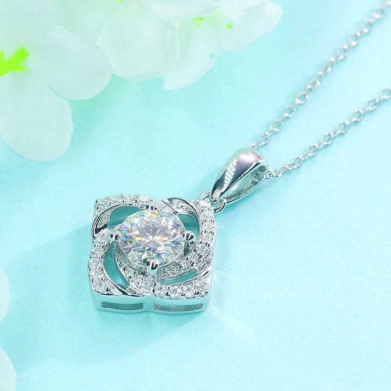 1 Carat Moissanite Rose Diamond Necklace